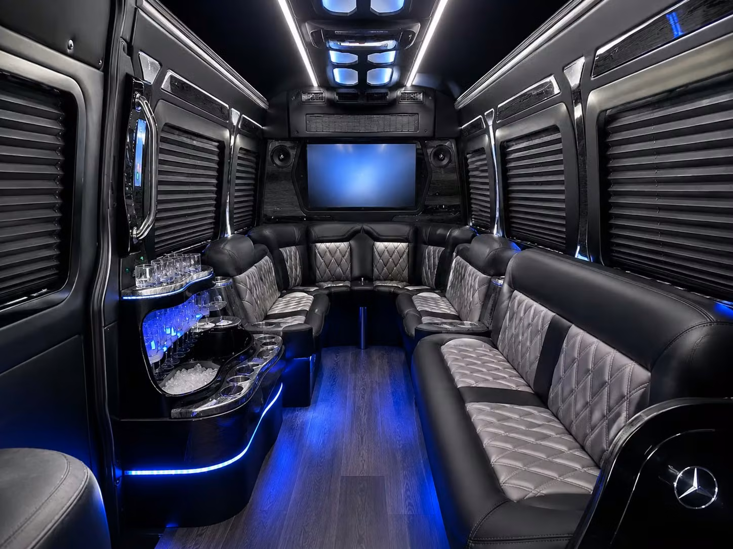 book tailgate and fan bus rentals for wichita falls sporting events